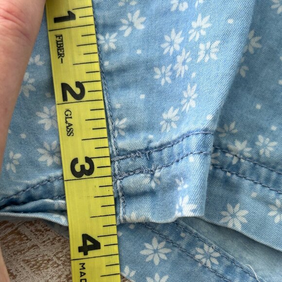 Vince Camuto Blue/White Jean Denim Floral Shorts size XL - Picture 7 of 9
